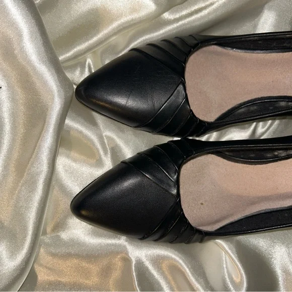 Clarks Women's Black Leather Heels - Picture 3 of 9